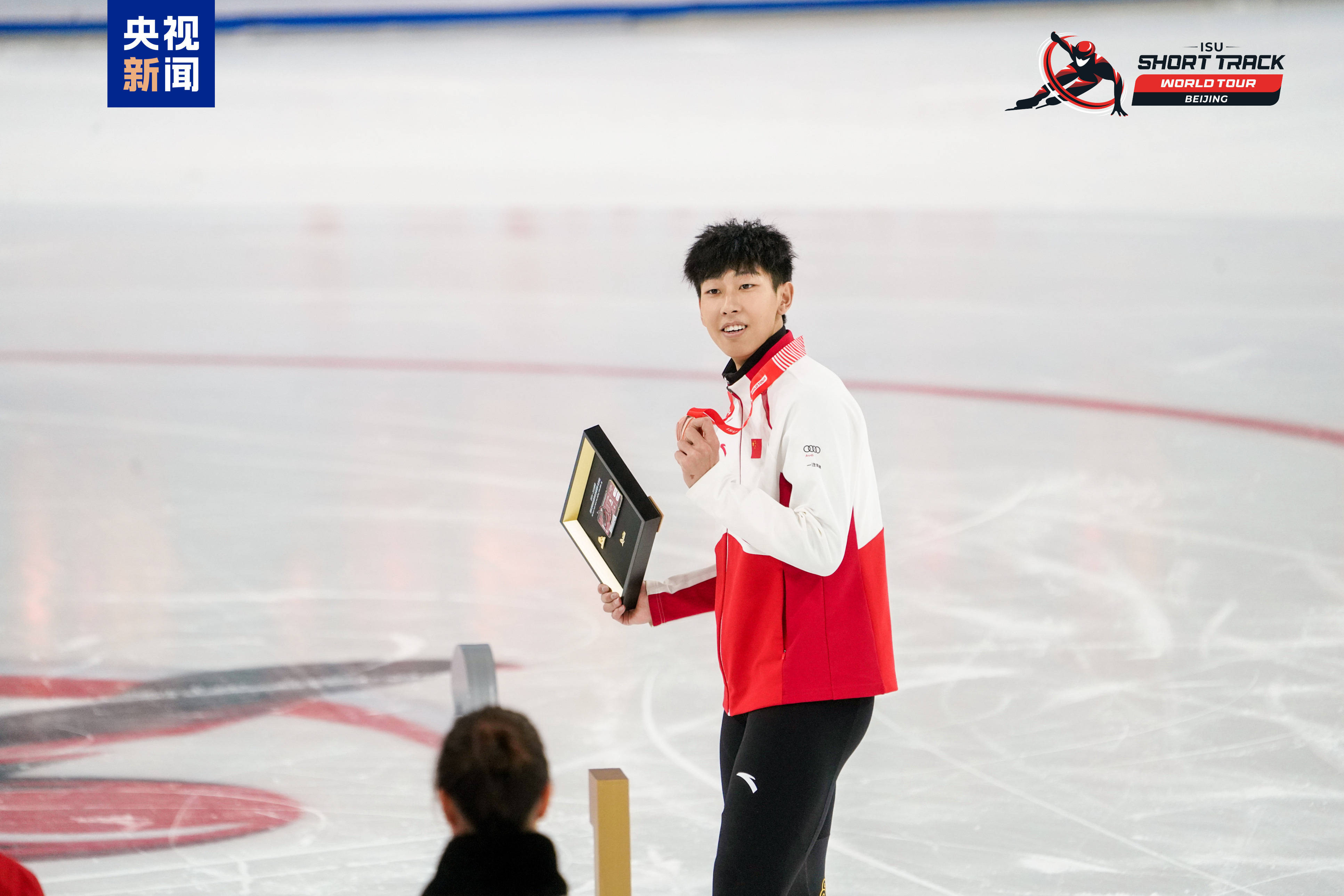 乒乓球比赛南非选手斩获铜牌(乒乓球非洲一哥2019男团世界杯)