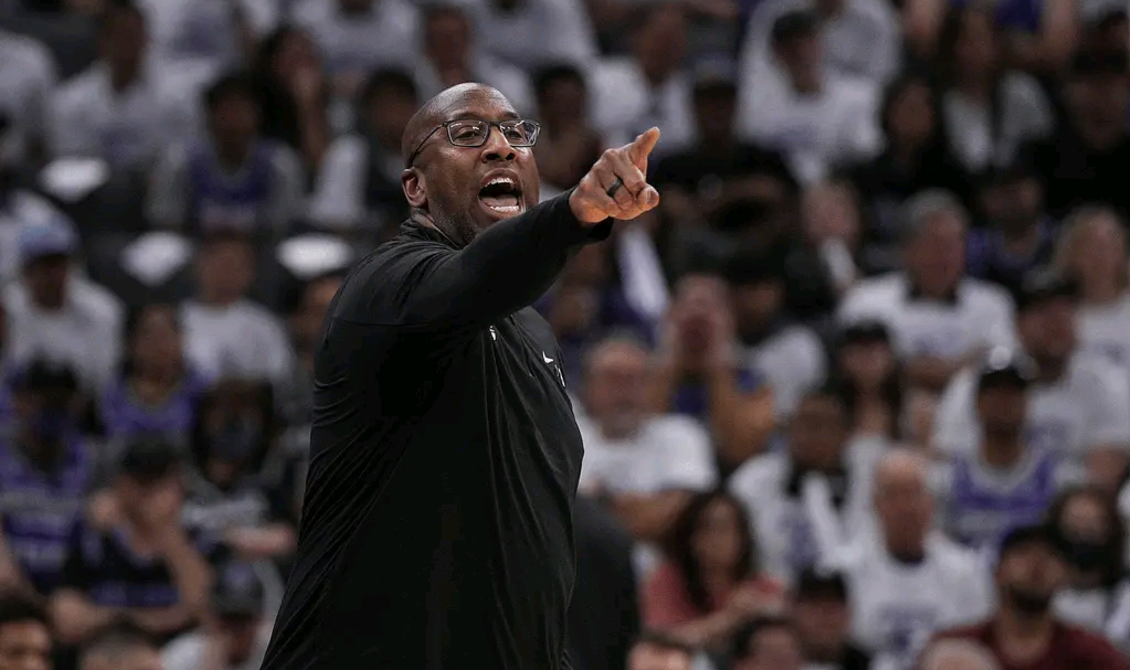 爱游戏app-球员因战术犯规遭到联盟处罚(球员因战术犯规遭到联盟处罚怎么办)