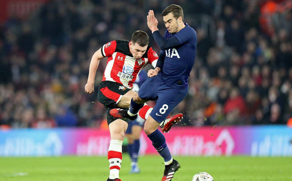 爱游戏体育链接-关于沃尔夫斯堡迎战勒沃库森，迎来硬仗的信息