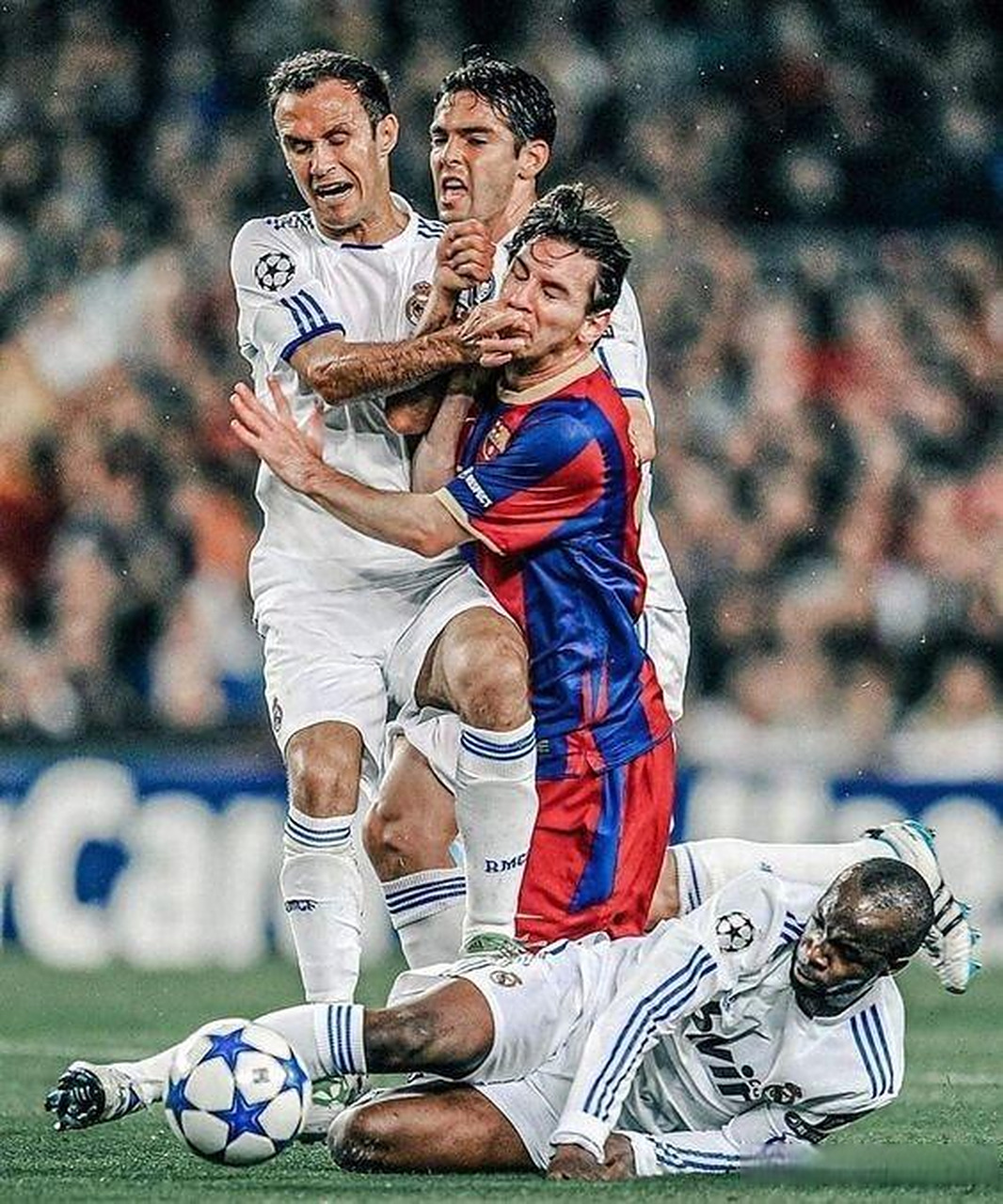 爱游戏-梅西双响！巴萨客场击败皇马