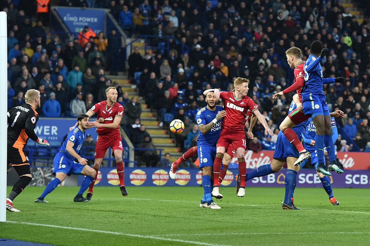 里昂主场逼平巴黎FC,互不相让 里昂主场逼平巴黎FC,互不相让