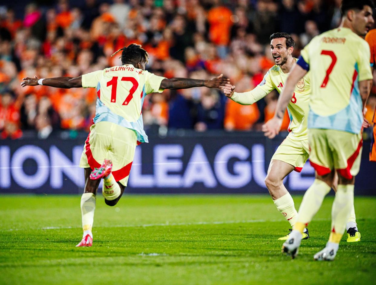 爱游戏官网-包含荷兰国家队备战不畏惧难，勇争第一迎接比赛的词条