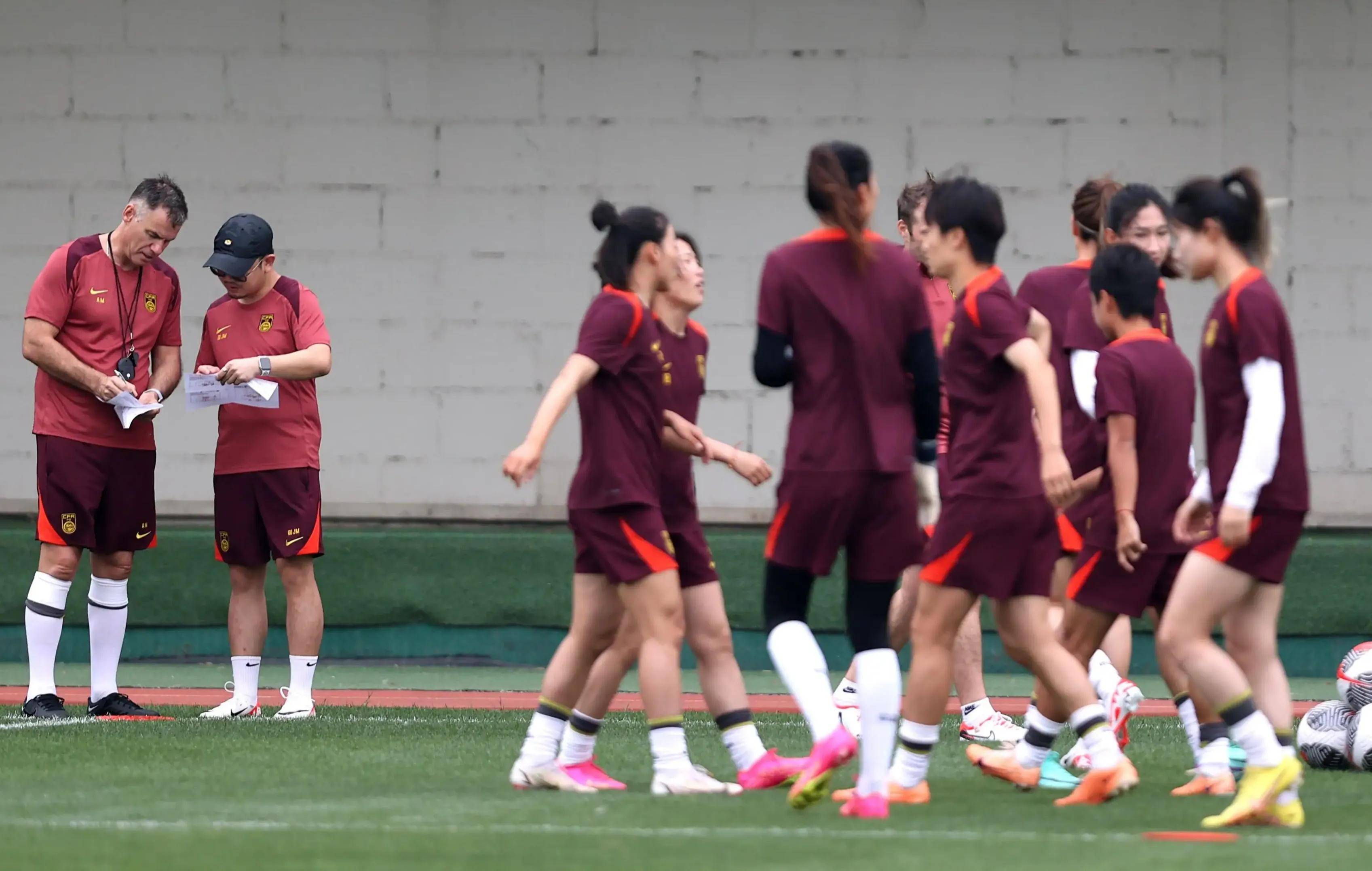 包含中国女足失利后遭教练猛攻,队内氛围紧张的词条 包含中国女足失利后遭教练猛攻,队内氛围紧张的词条