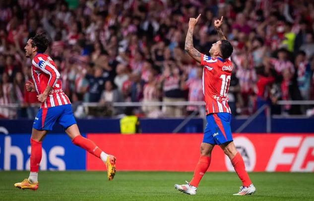 足球竞技惊险刺激,球迷热情高涨的简单介绍 足球竞技惊险刺激,球迷热情高涨的简单介绍