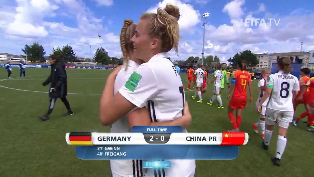 爱游戏登录-俄罗斯女足表现不俗，小组第一出线