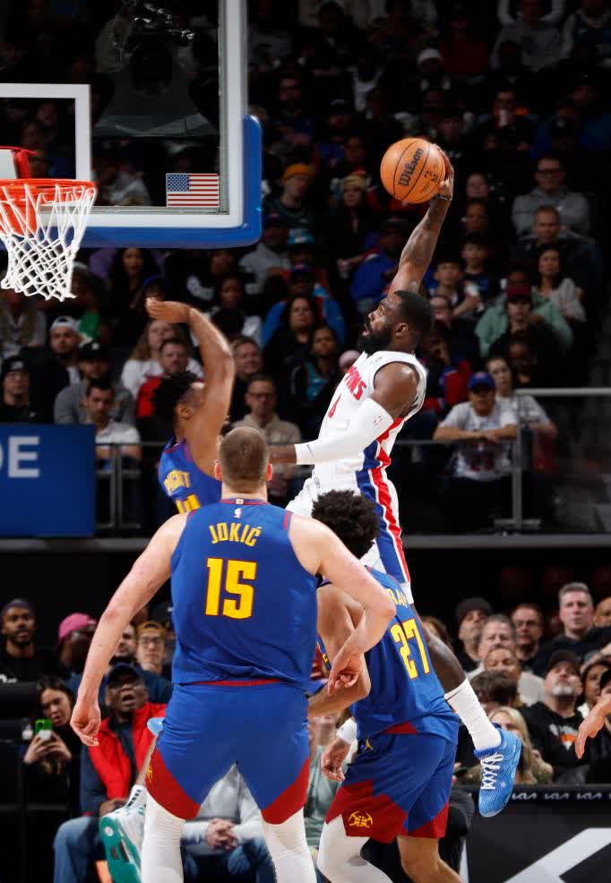 爱游戏体育官网-关于掘金胜快船，穆雷砍下全队最高分的信息