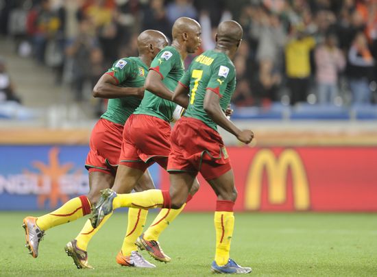 关于加拿大队在比赛中保持全胜战胜喀麦隆队的信息 关于加拿大队在比赛中保持全胜战胜喀麦隆队的信息