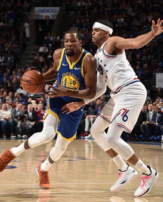 猛龙队客场告捷,夺冠希望再现! 猛龙队客场告捷,夺冠希望再现!