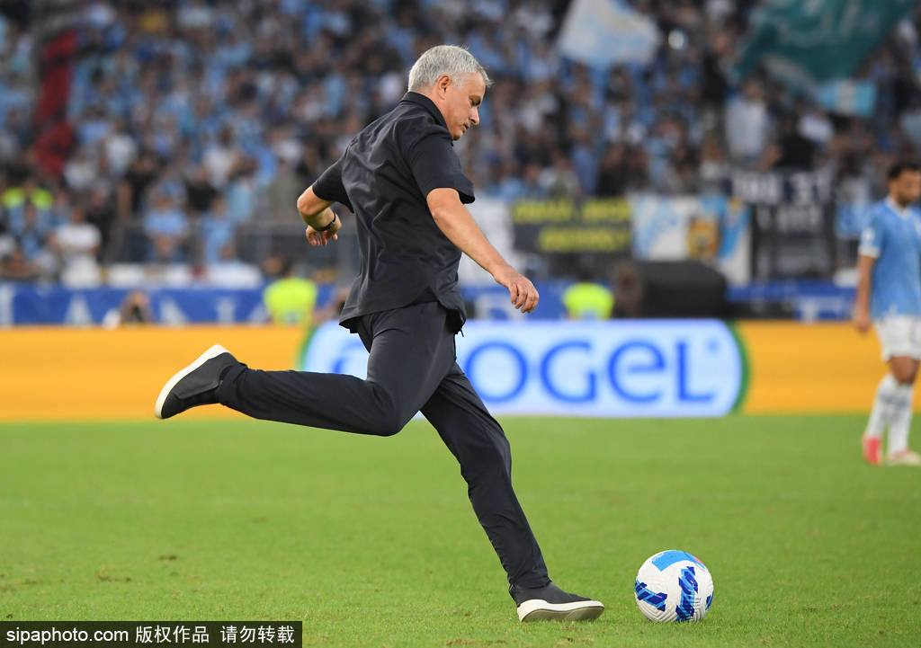 爱游戏在线-罗马遭遇低谷，战绩黯然失色