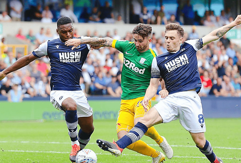 爱游戏网页版登录入口-沃特福德战平对手，需调整战术提升实力的简单介绍