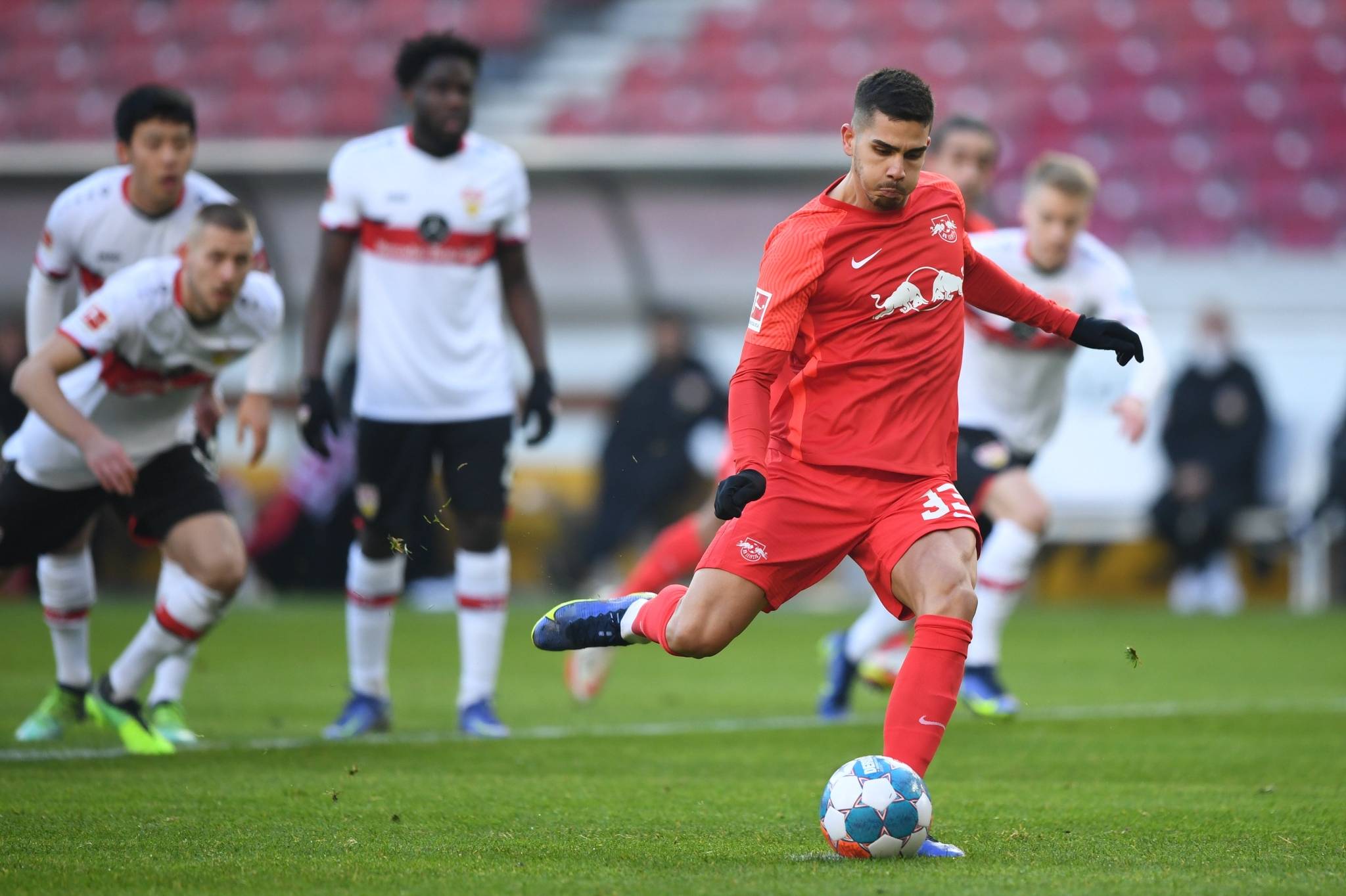 爱游戏官方登录入口-莱比锡红牛再次展现强大实力，德国球队难以阻挡的简单介绍