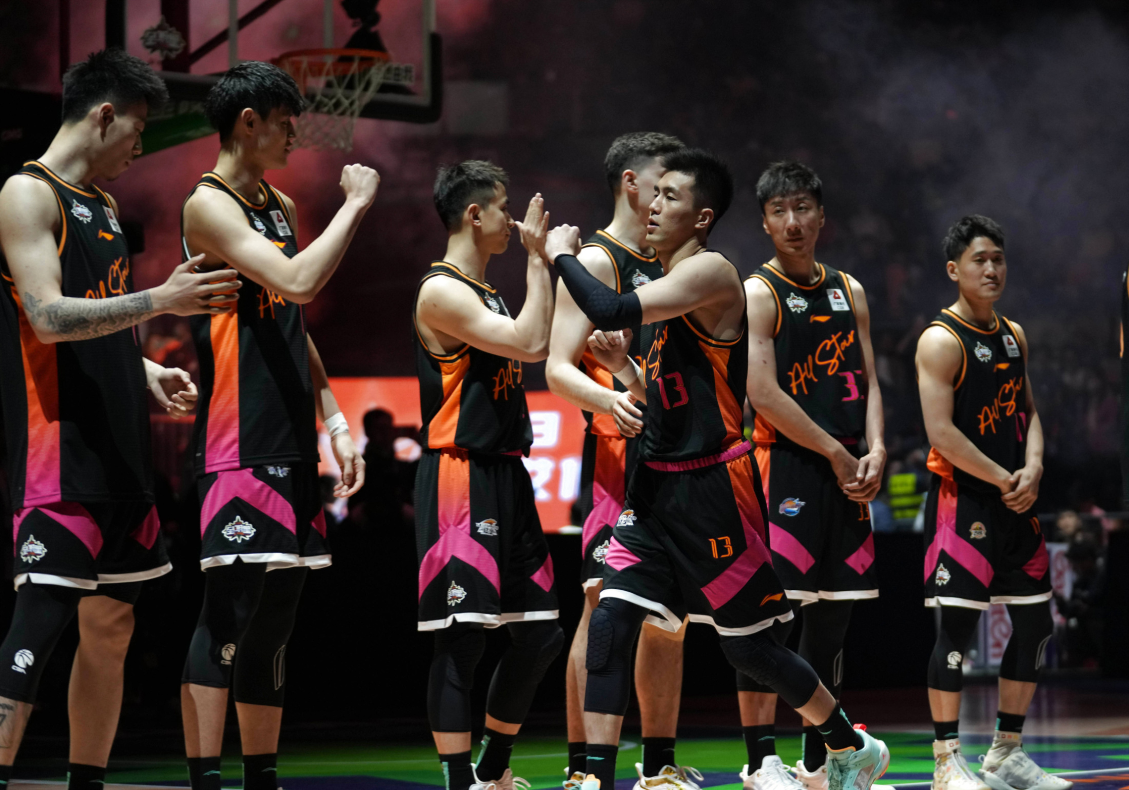 爱游戏入口-中国篮球联赛再度掀起全情投入狂潮