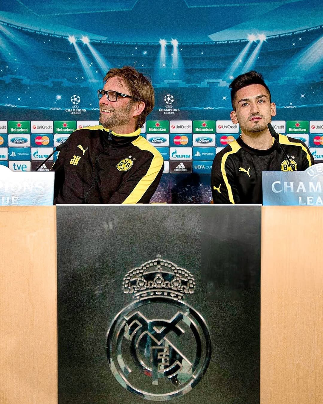 关于多特蒙德客场大胜勒沃库森,三连胜继续领跑的信息 关于多特蒙德客场大胜勒沃库森,三连胜继续领跑的信息