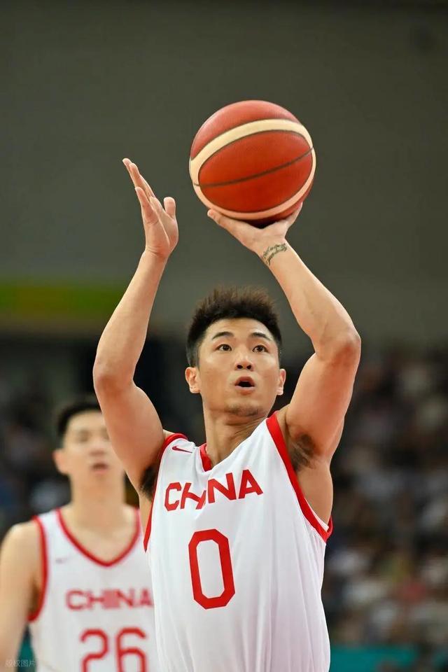 爱游戏app-关于球员心如坚石，篮球比赛中坚定信念迎战挑战的信息