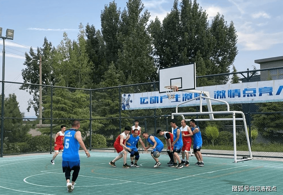 关于国际篮球友谊赛在欧洲地区举行，双方和睦共处的信息