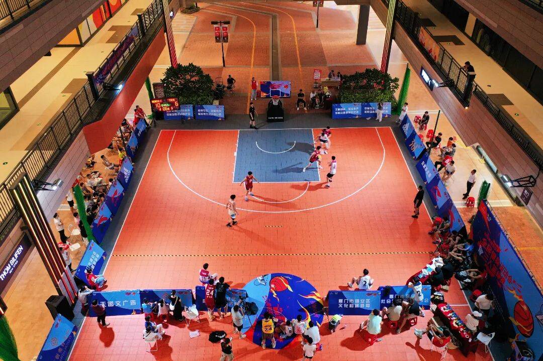 关于热情球场，篮球赛事精彩连连的信息