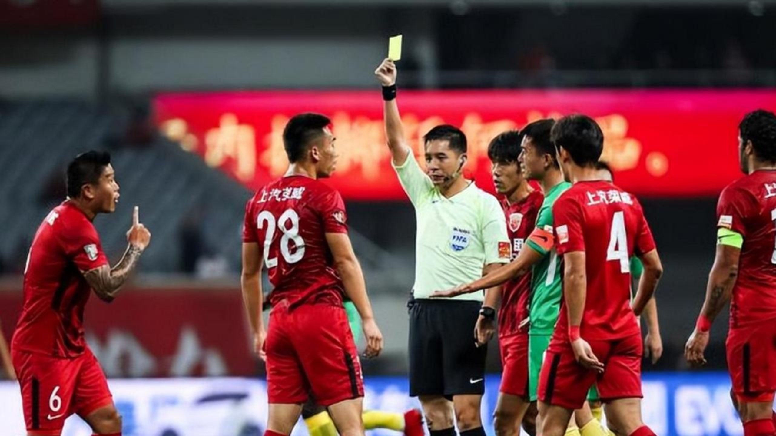 爱游戏体育平台-包含上港主场不输球，当志仍稳固的词条